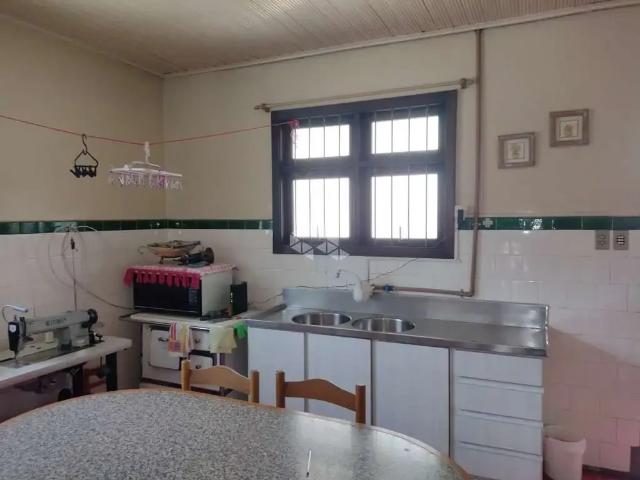 Casa / Sobrado para Venda em Caxias do Sul/RS São Leopoldo 3 Quartos