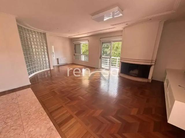 Casa / Sobrado para Venda em Caxias do Sul/RS São Leopoldo 4 Quartos