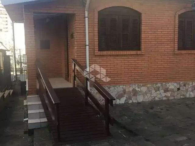 Casa / Sobrado para Venda em Caxias do Sul/RS São Pelegrino 4 Quartos