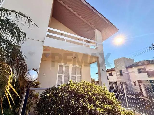 Casa / Sobrado para Venda em Caxias do Sul/RS Sagrada Família 4 Quartos