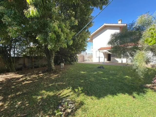 Casa / Sobrado para Venda em Caxias do Sul/RS Sagrada Família 4 Quartos