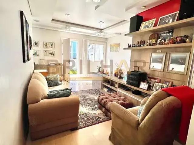 Casa / Sobrado para Venda em Caxias do Sul/RS Sagrada Família 4 Quartos