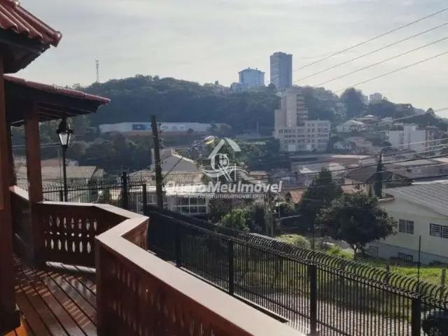 Casa / Sobrado para Venda em Caxias do Sul/RS Salgado Filho 4 Quartos