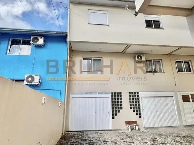 Casa / Sobrado para Venda em Caxias do Sul/RS Salgado Filho 2 Quartos