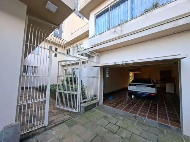 Casa / Sobrado para Venda em Caxias do Sul/RS Santa Catarina 4 Quartos