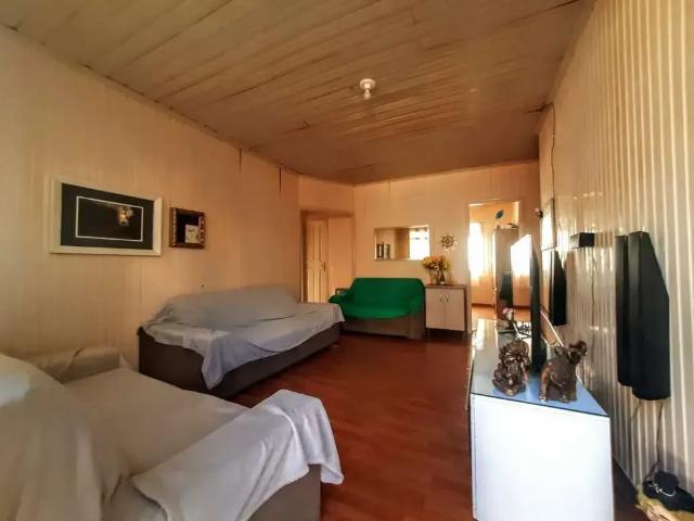 Casa / Sobrado para Venda em Caxias do Sul/RS Santa Catarina 5 Quartos