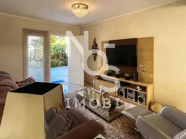 Casa / Sobrado para Venda em Caxias do Sul/RS Santa Lúcia 4 Quartos