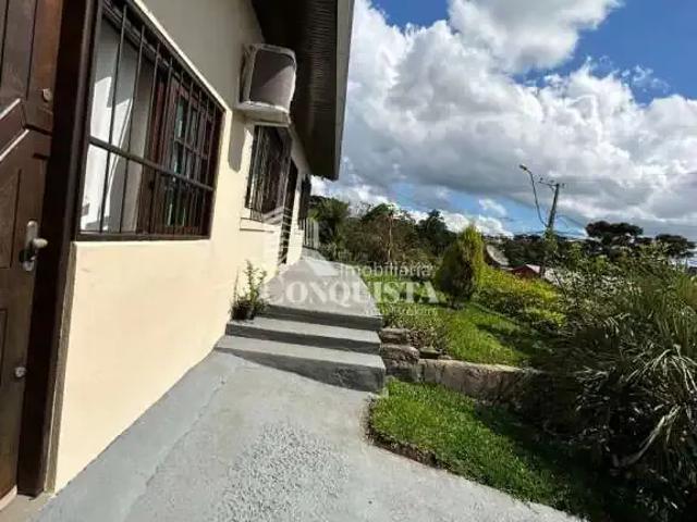 Casa / Sobrado para Venda em Caxias do Sul/RS Serrano 3 Quartos