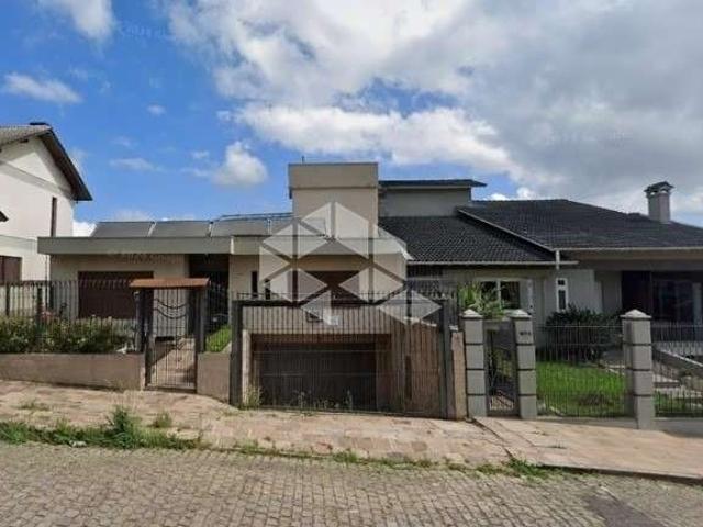 Casa / Sobrado para Venda em Caxias do Sul/RS Petrópolis 4 Quartos