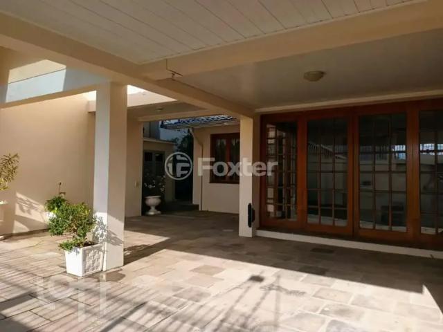 Casa / Sobrado para Venda em Caxias do Sul/RS Petrópolis 3 Quartos