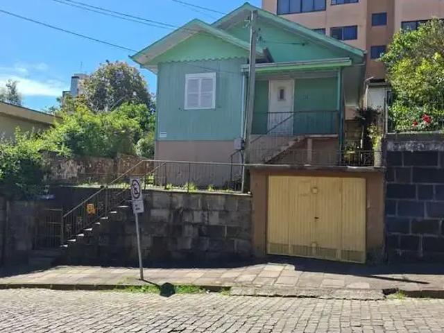 Casa / Sobrado para Venda em Caxias do Sul/RS Pio X 3 Quartos