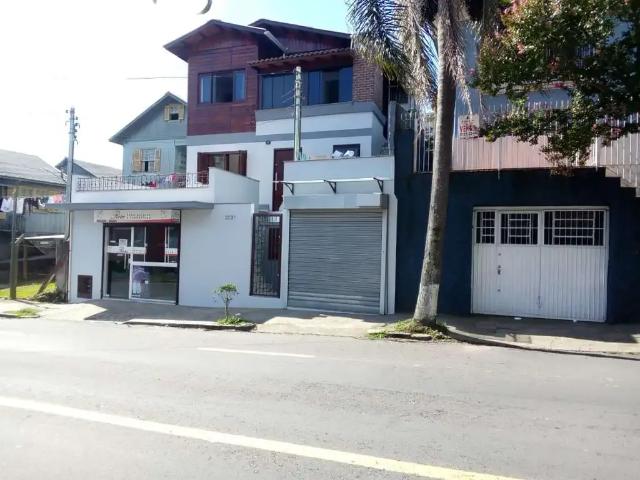 Casa / Sobrado para Venda em Caxias do Sul/RS Rio Branco 5 Quartos
