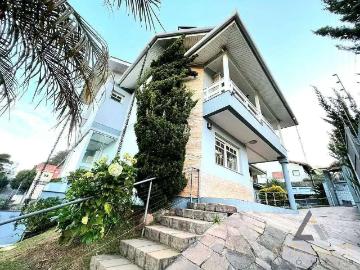 Casa / Sobrado para Venda em Caxias do Sul/RS Treviso 3 Quartos