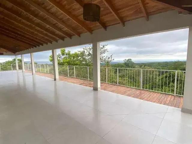 Casa / Sobrado para Venda em Chapada dos Guimarães/MT Zona Rural 3 Quartos