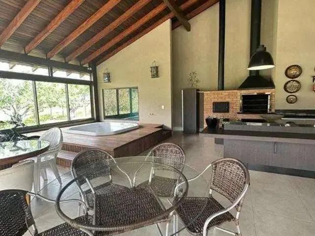 Casa / Sobrado para Venda em Chapada dos Guimarães/MT Zona Rural 5 Quartos