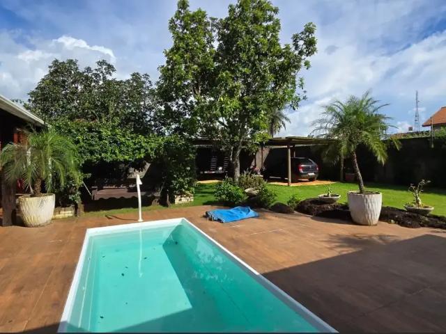 Casa / Sobrado para Venda em Chapada dos Guimarães/MT Bom Clima 5 Quartos