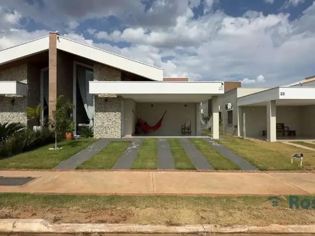 Casa / Sobrado para Venda em Chapada dos Guimarães/MT Centro 3 Quartos