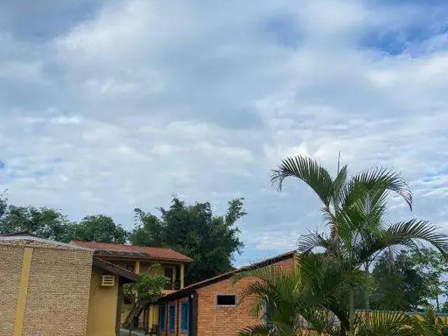 Casa / Sobrado para Venda em Chapada dos Guimarães/MT Centro 20 Quartos
