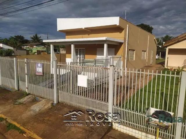 Casa / Sobrado para Venda em Chapada dos Guimarães/MT Centro 2 Quartos