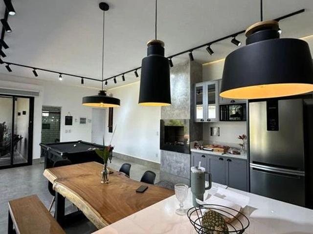 Casa / Sobrado para Venda em Chapada dos Guimarães/MT Centro 2 Quartos