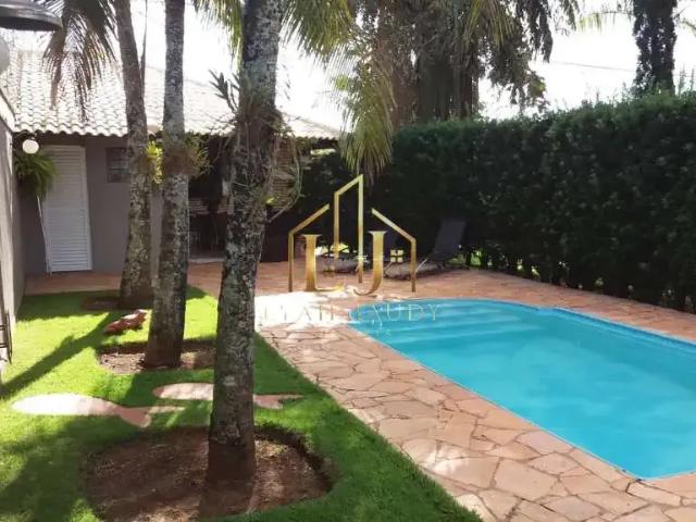 Casa / Sobrado para Venda em Chapada dos Guimarães/MT Mira Flores 4 Quartos