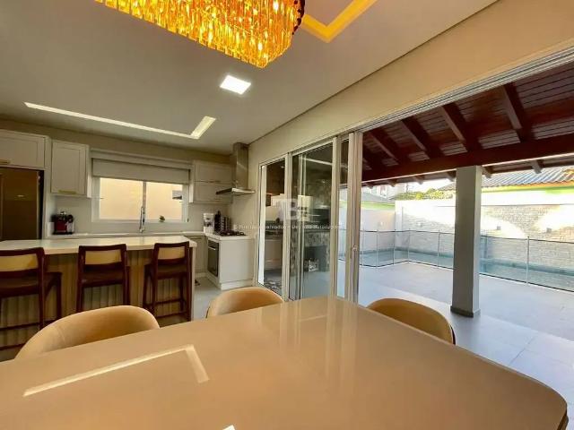 Casa / Sobrado para Venda em Chapecó/SC SAIC 3 Quartos