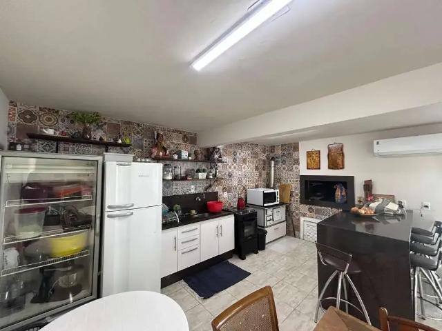Casa / Sobrado para Venda em Chapecó/SC Santa Maria 4 Quartos