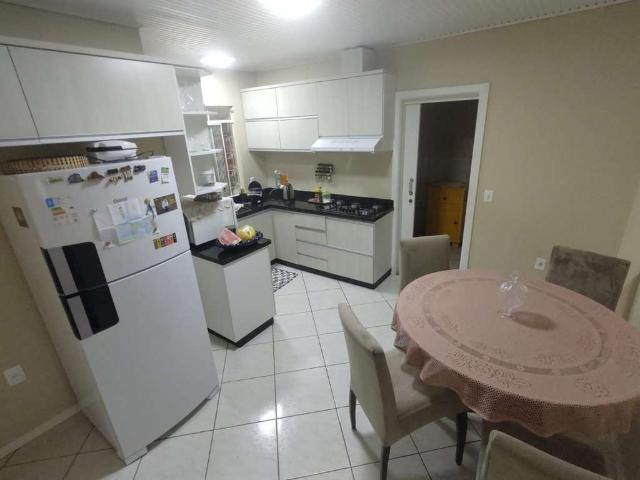 Casa / Sobrado para Venda em Chapecó/SC Passo dos Fortes 4 Quartos