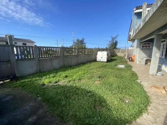 Casa / Sobrado para Venda em Cidreira/RS Nazaré 4 Quartos