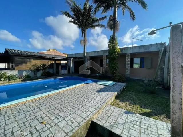 Casa / Sobrado para Venda em Cidreira/RS Nazaré 4 Quartos