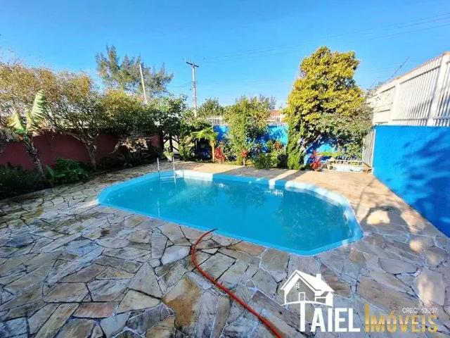 Casa / Sobrado para Venda em Cidreira/RS Nazaré 5 Quartos