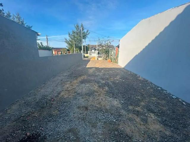 Casa / Sobrado para Venda em Cidreira/RS Nazaré 2 Quartos