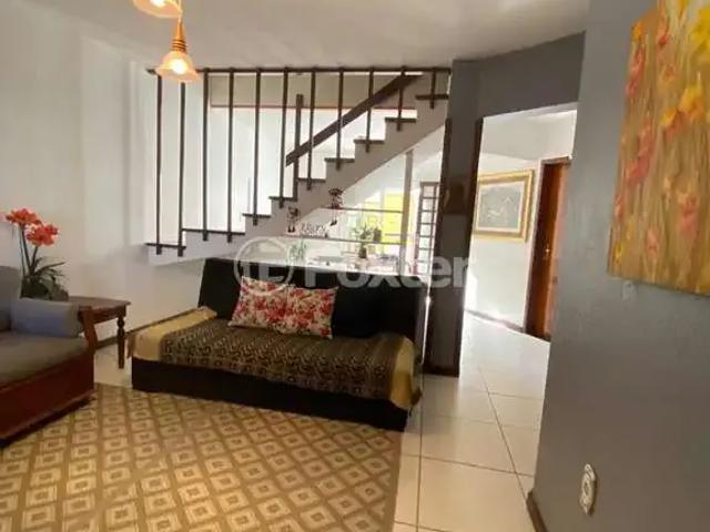 Casa / Sobrado para Venda em Cidreira/RS Centro 4 Quartos