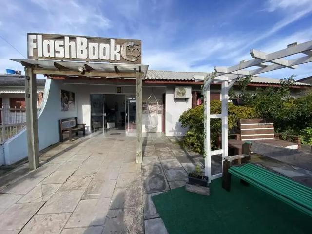 Casa / Sobrado para Venda em Cidreira/RS Centro 4 Quartos