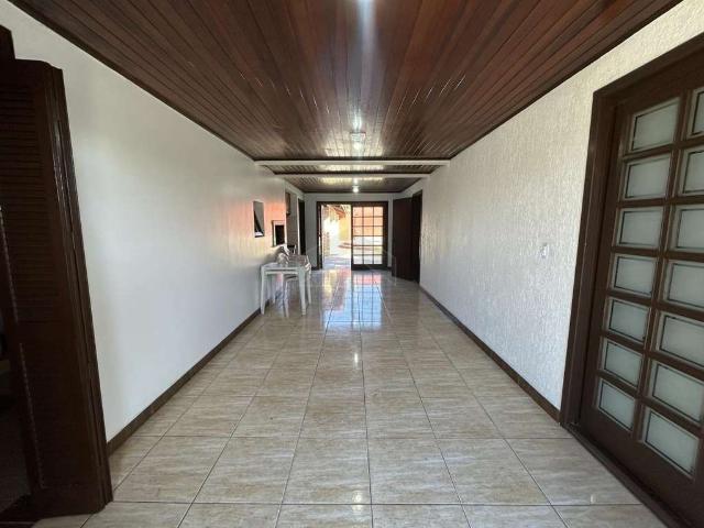 Casa / Sobrado para Venda em Cidreira/RS Centro 5 Quartos
