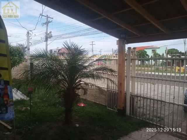 Casa / Sobrado para Venda em Cidreira/RS Centro 5 Quartos