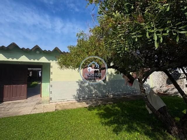 Casa / Sobrado para Venda em Cidreira/RS Centro 2 Quartos