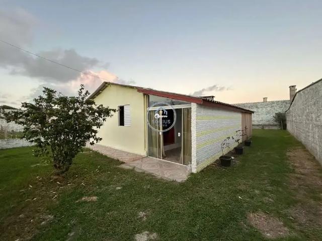 Casa / Sobrado para Venda em Cidreira/RS Centro 2 Quartos