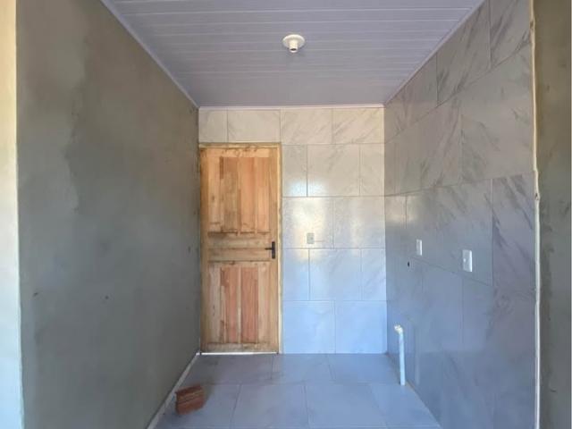 Casa / Sobrado para Venda em Cidreira/RS Centro 2 Quartos