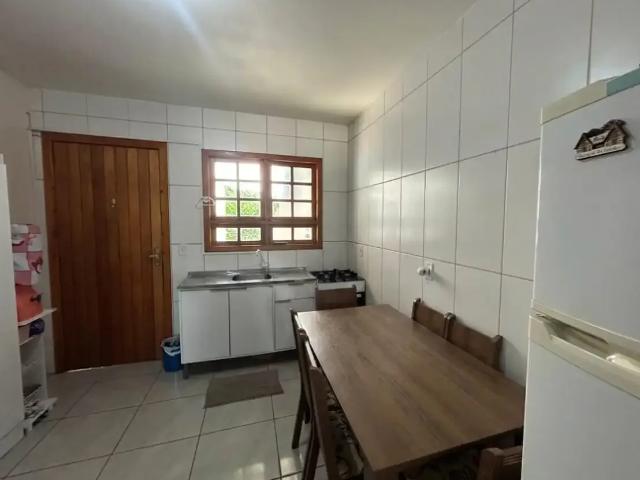 Casa / Sobrado para Venda em Cidreira/RS Centro 2 Quartos