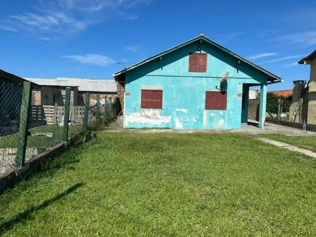 Casa / Sobrado para Venda em Cidreira/RS Centro 3 Quartos