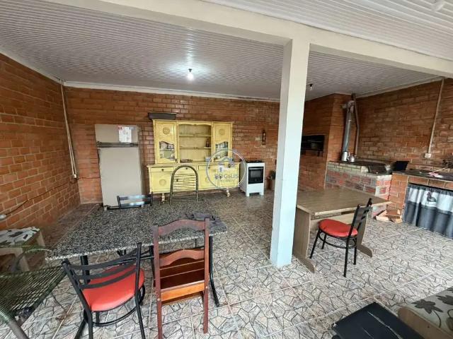 Casa / Sobrado para Venda em Cidreira/RS Centro 3 Quartos