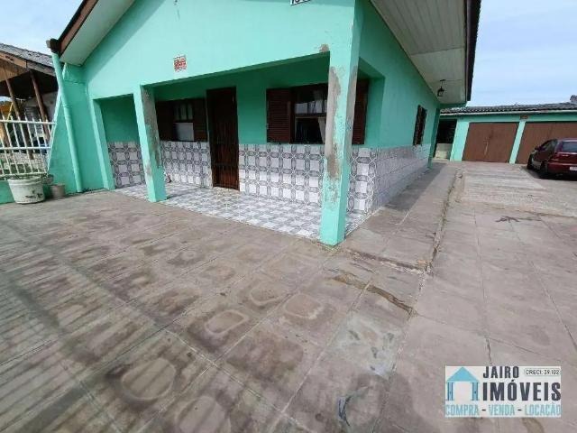 Casa / Sobrado para Venda em Cidreira/RS Centro 3 Quartos