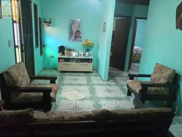Casa / Sobrado para Venda em Cidreira/RS Centro 3 Quartos