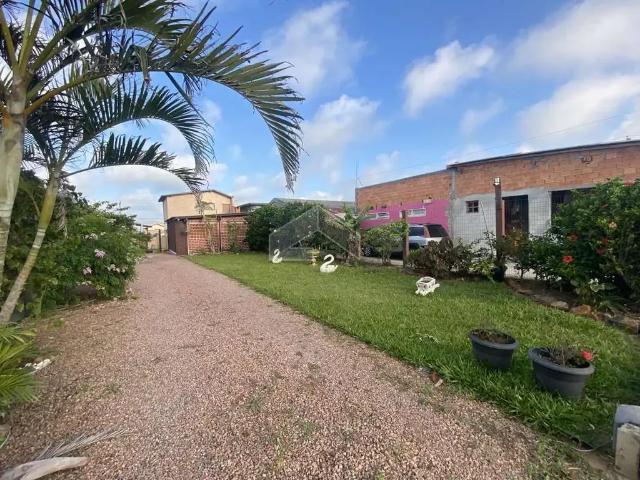 Casa / Sobrado para Venda em Cidreira/RS Centro 3 Quartos