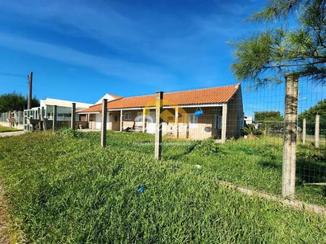 Casa / Sobrado para Venda em Cidreira/RS Salinas 3 Quartos