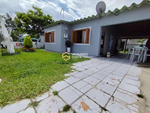 Casa / Sobrado para Venda em Cidreira/RS Salinas 3 Quartos