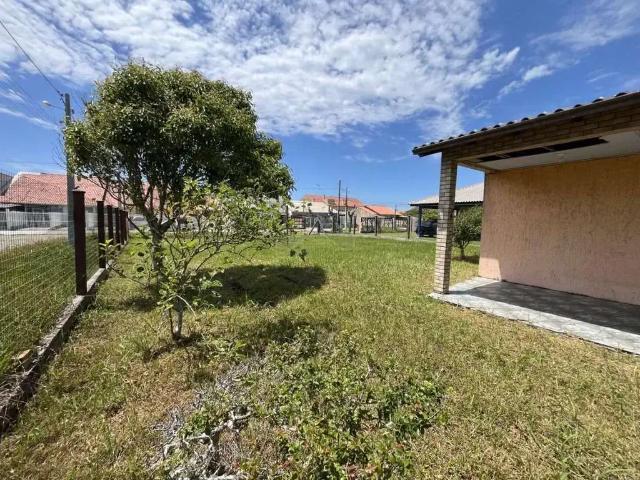 Casa / Sobrado para Venda em Cidreira/RS Salinas 4 Quartos