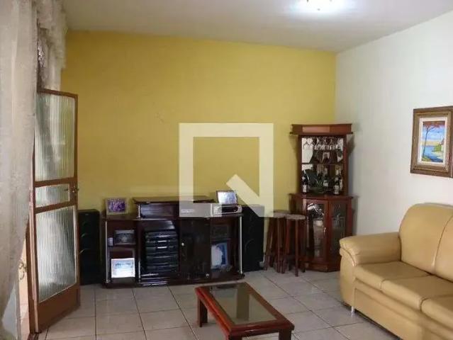 Casa / Sobrado para Venda em Contagem/MG Monte Castelo 3 Quartos