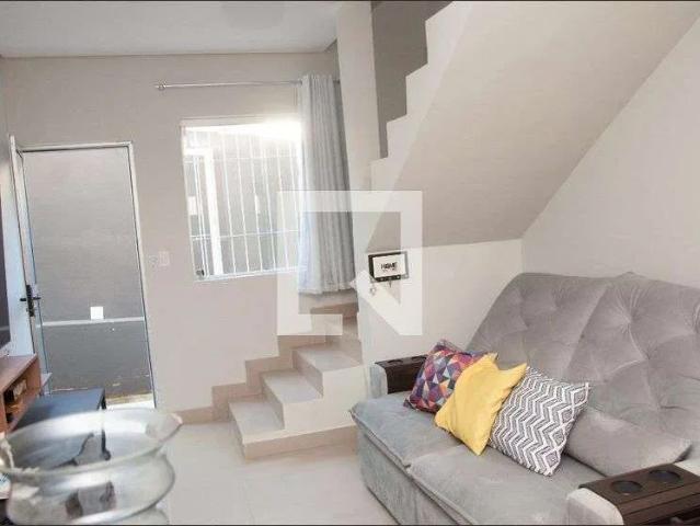 Casa / Sobrado para Venda em Contagem/MG Nacional 2 Quartos